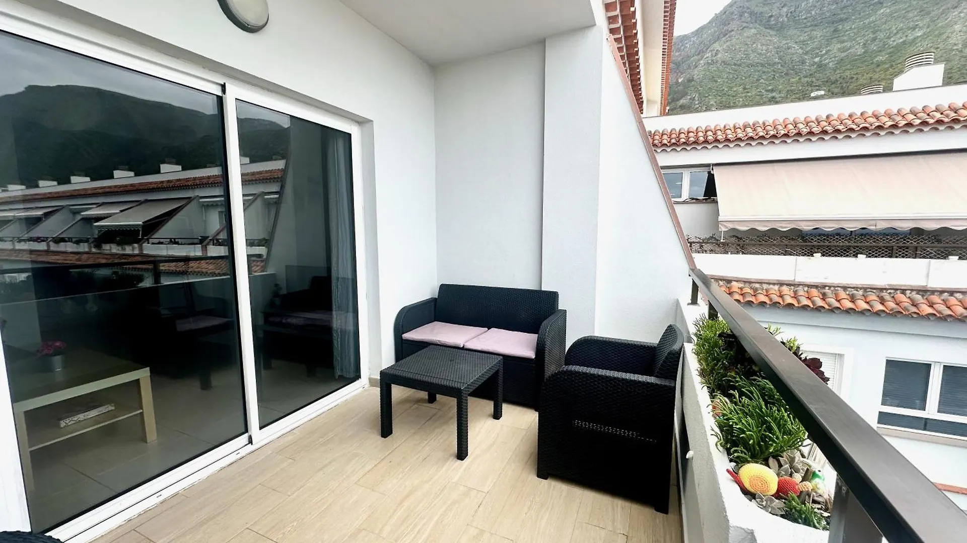 Pambnb - Chic Seaview Apartment With Gym & Kids Park Bajamar