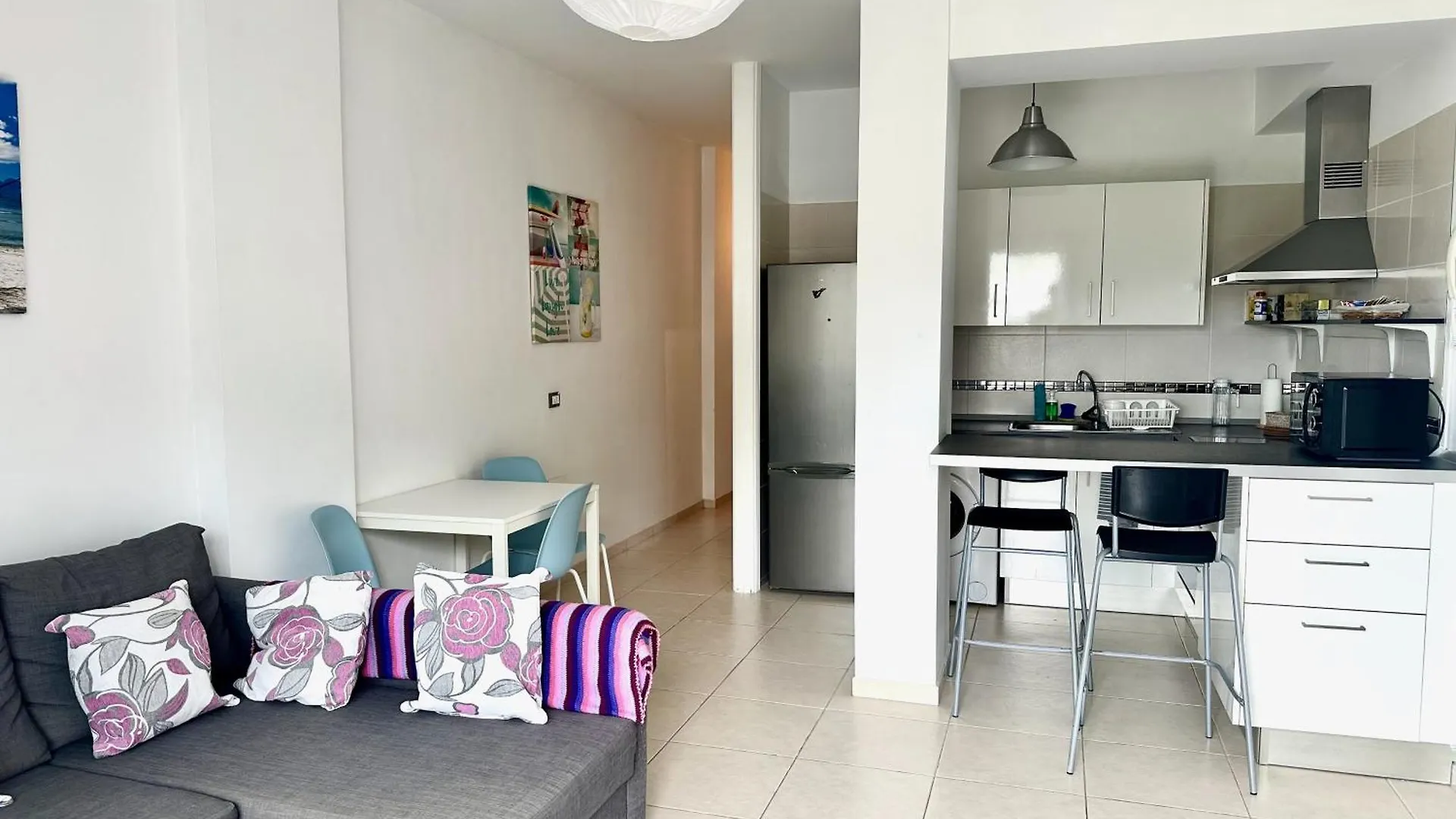 Pambnb - Chic Seaview Apartment With Gym & Kids Park Bajamar  Spanje