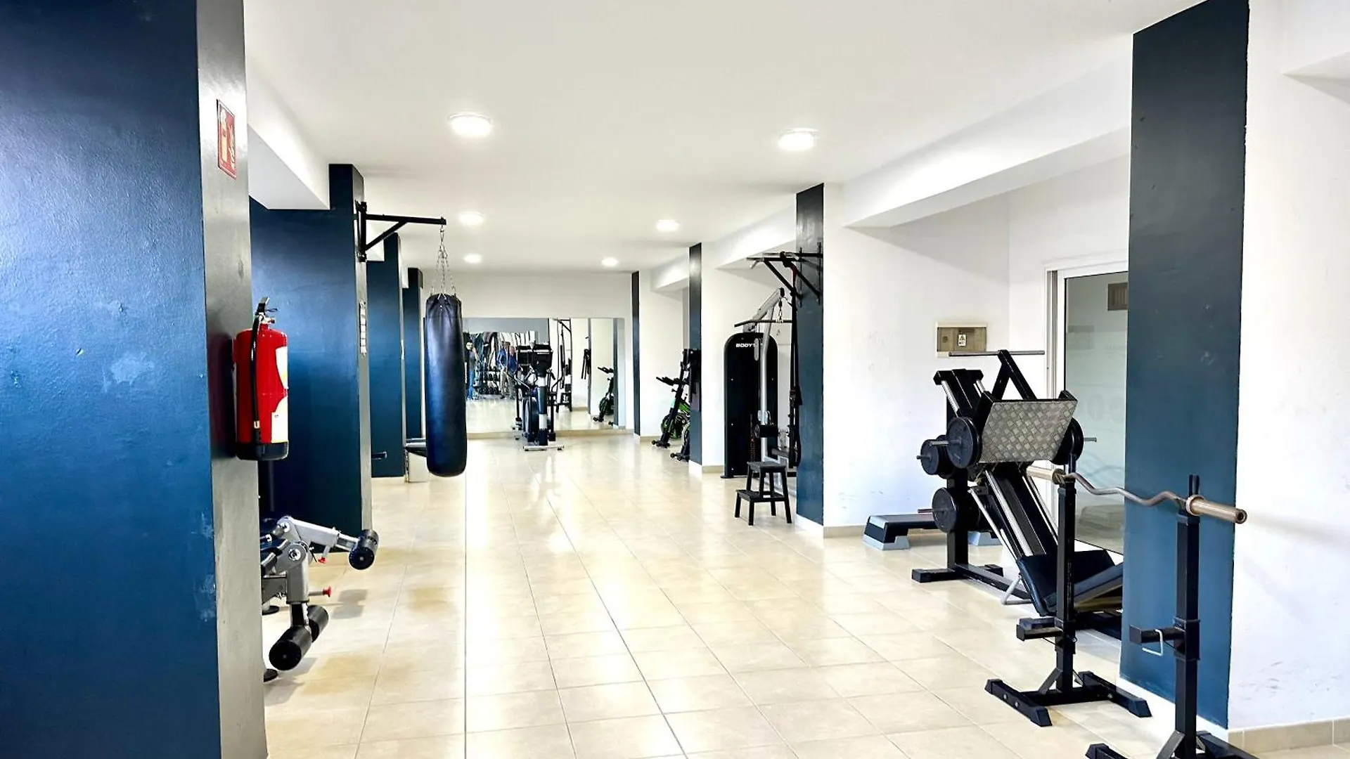 Pambnb - Chic Seaview Apartment With Gym & Kids Park Bajamar