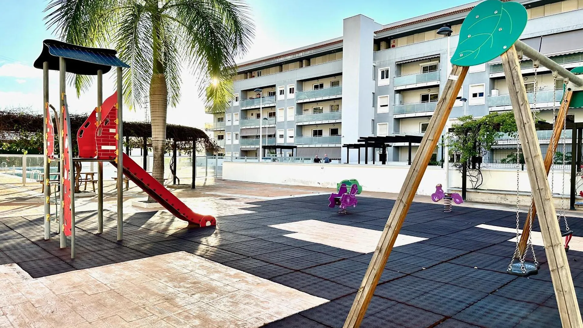Pambnb - Chic Seaview Apartment With Gym & Kids Park Bajamar